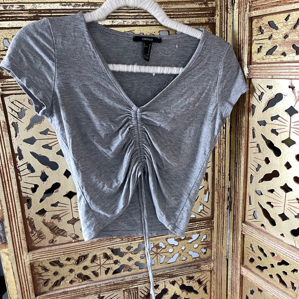 Forever 21 Light Gray Ruched V-Neck Drawstring Crop Top